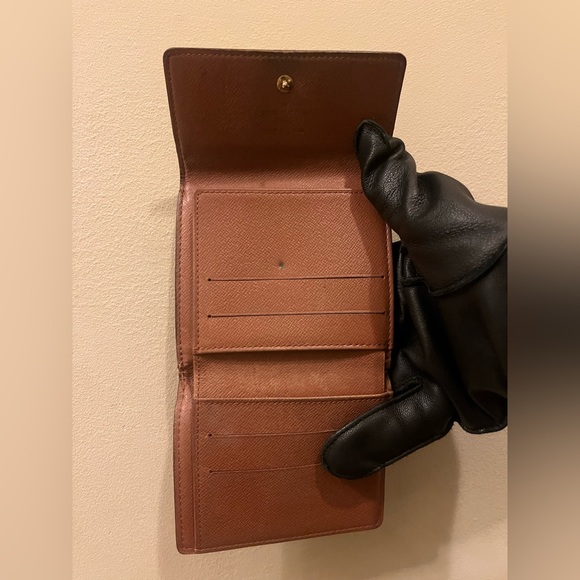 Auth Louis Vuitton Compact Wallet Monogram Vintage 2006 - Picture 6 of 9